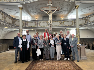 17 Jubilarinnen und Jubilare feiertem 2023 mit Diakon Netz das Jubiläum ihrer Konfirmation